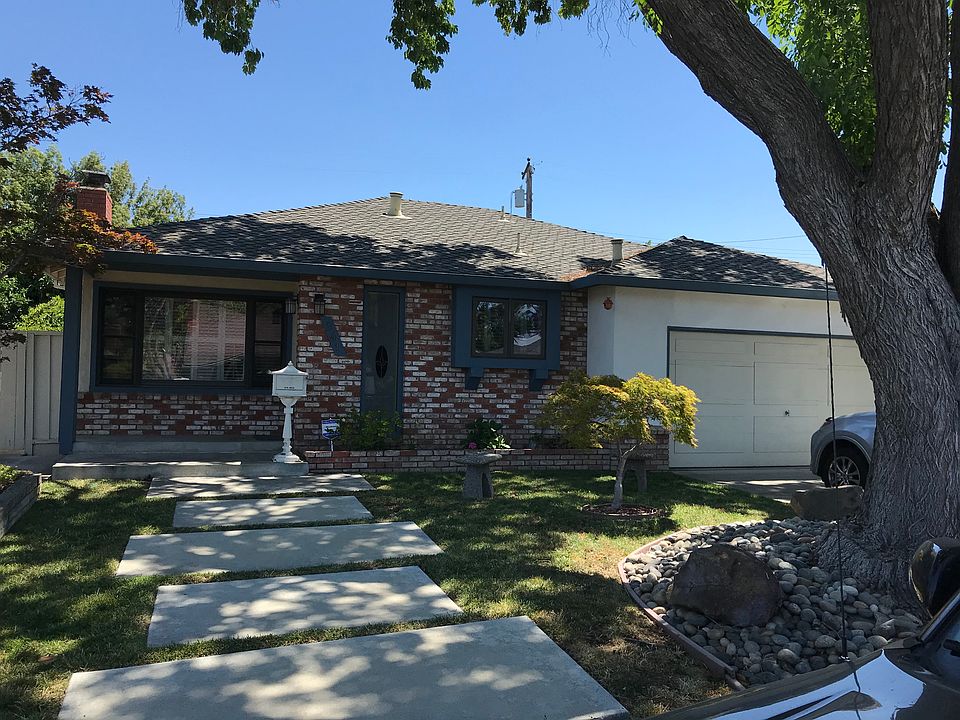1st image of 241 Kerry Dr