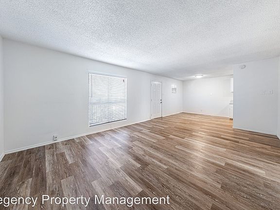 5th image of 2903 Hillcrest Dr #8175268