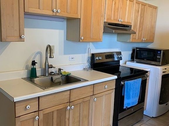 3rd image of 3136 Beaumont Woods Pl