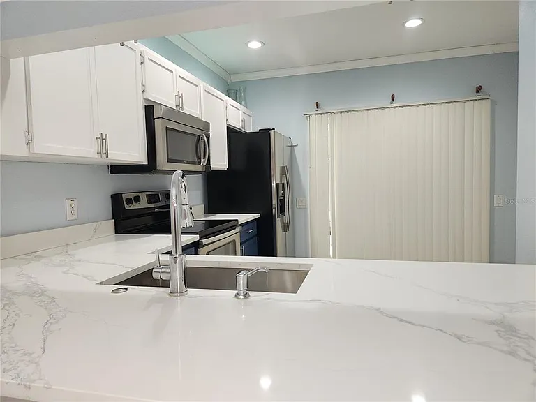 8637 Hunters Key Cir #8637 — Photo 7