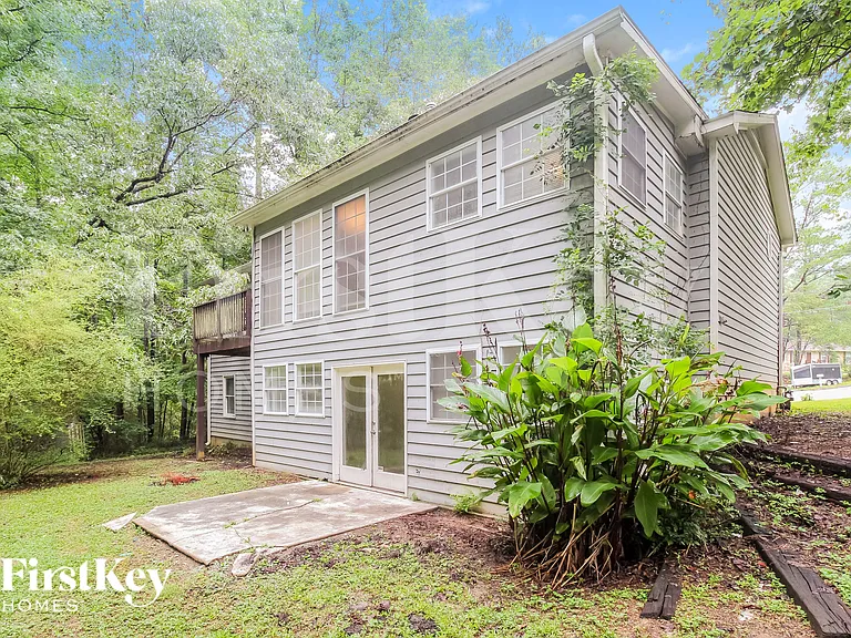 732 Harness Ct — Photo 15