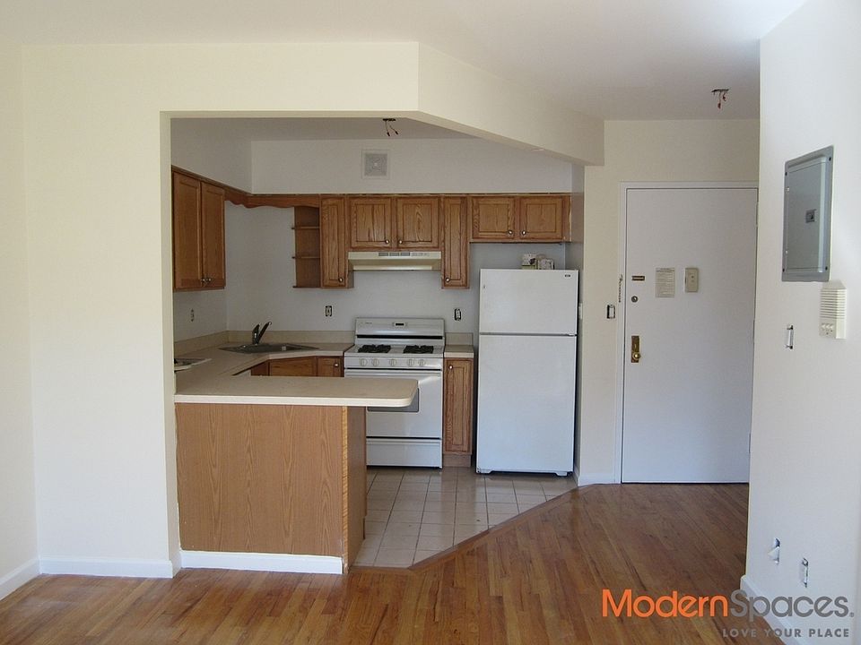 1st image of 1049 48th Ave APT 2F
