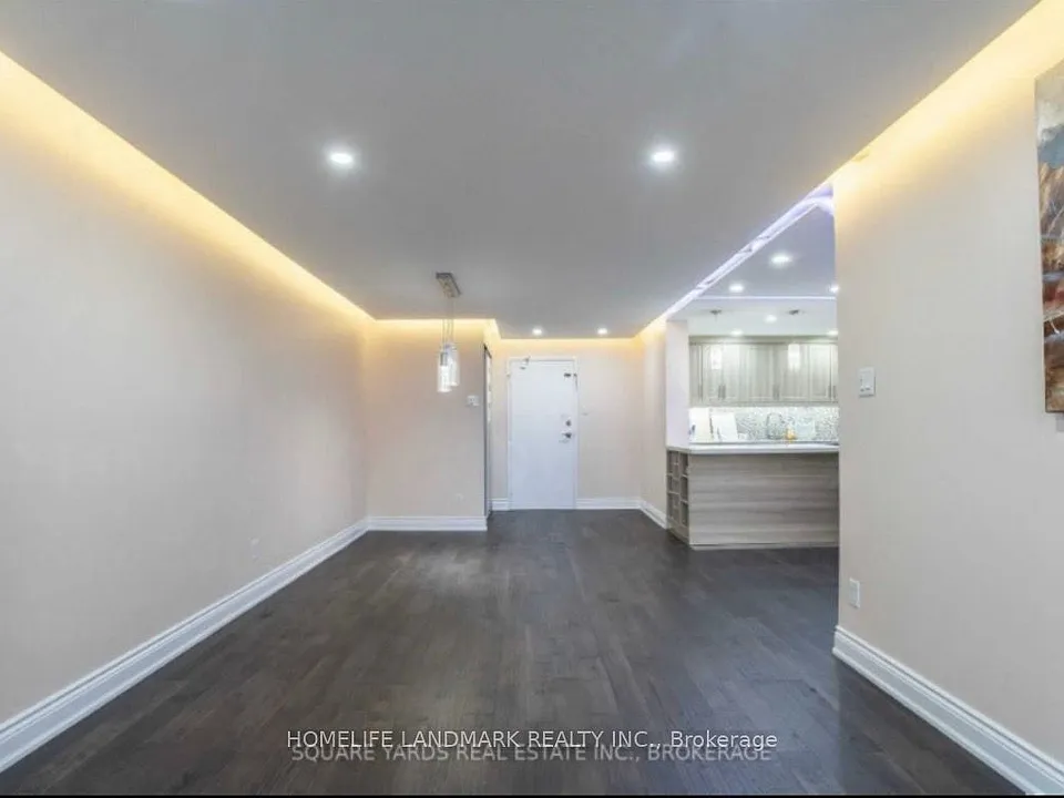 10 Tangreen Ct #1901