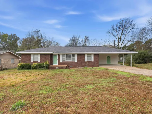 4 Deerwood Dr, Morrilton, AR 72110