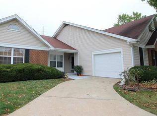 1634 Chapman Ct, Saint Charles, MO