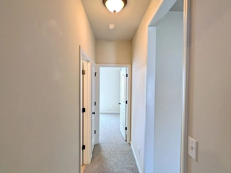 859 Westlawn Dr — Photo 15