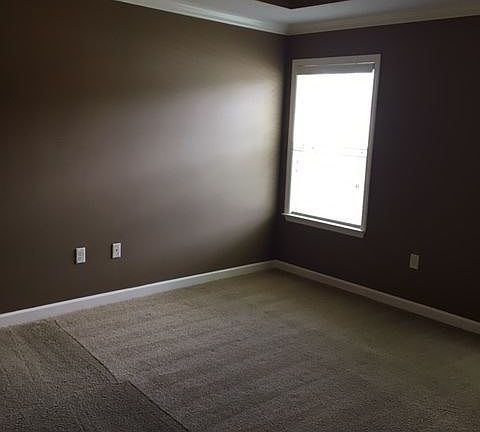 4th image of 5053 Greyfield Pl N