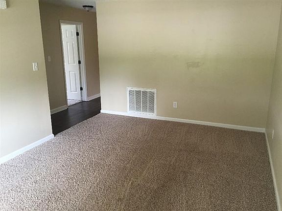 3rd image of 325-327 Bell Place Dr