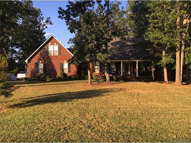 1st image of 1669 Arden Dr