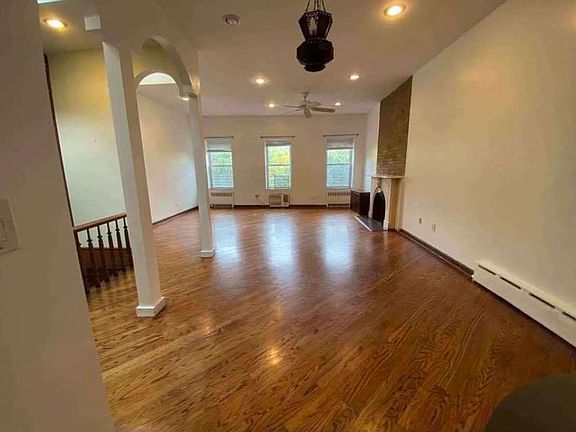 2nd image of 344 E 120th St APT 4