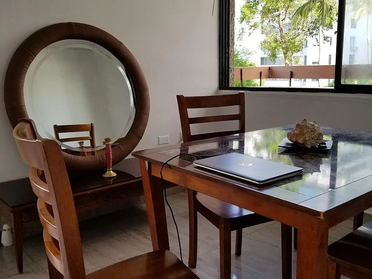 open dining
area ,office or second bedroom
