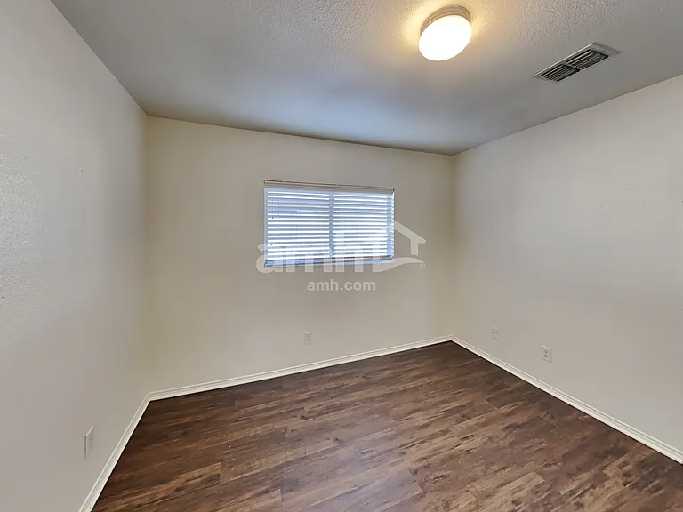8027 Silver Grv — Photo 15