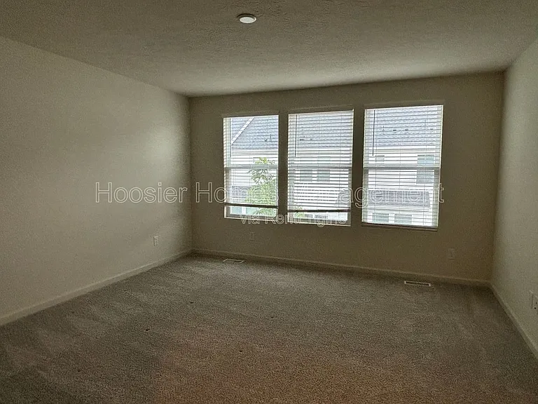 7255 Shroyer Way — Photo 17