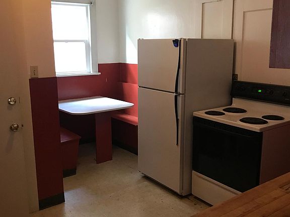 4th image of 5039 11th Ave NE APT A