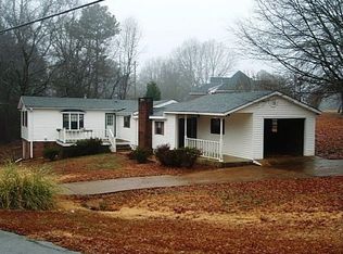 677 3rd St N, Guin, AL 35563