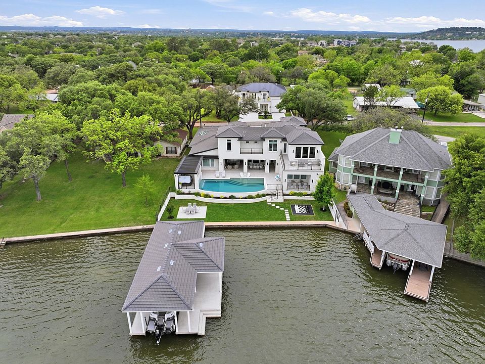 1st image of 136 S Shorewood Drive