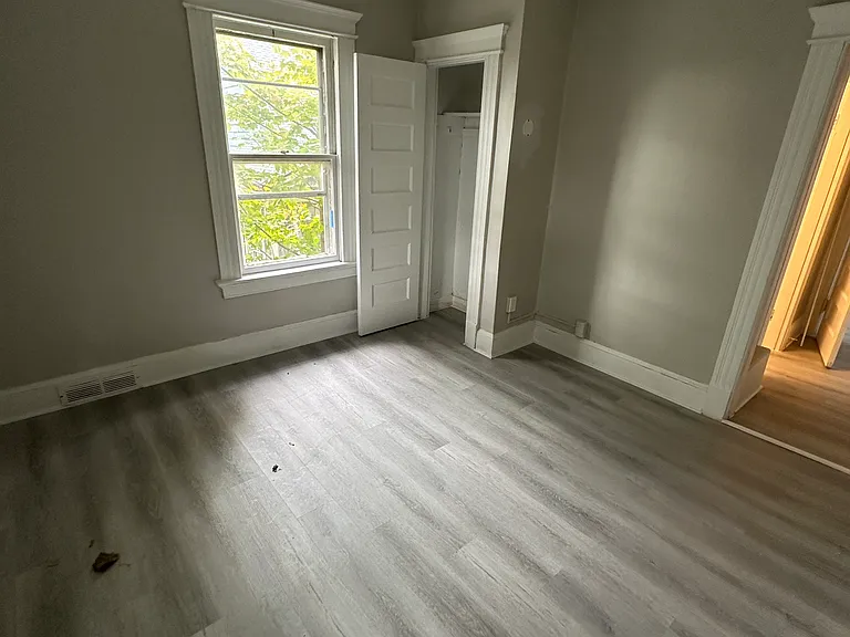 191 Buckingham St #2 — Photo 18