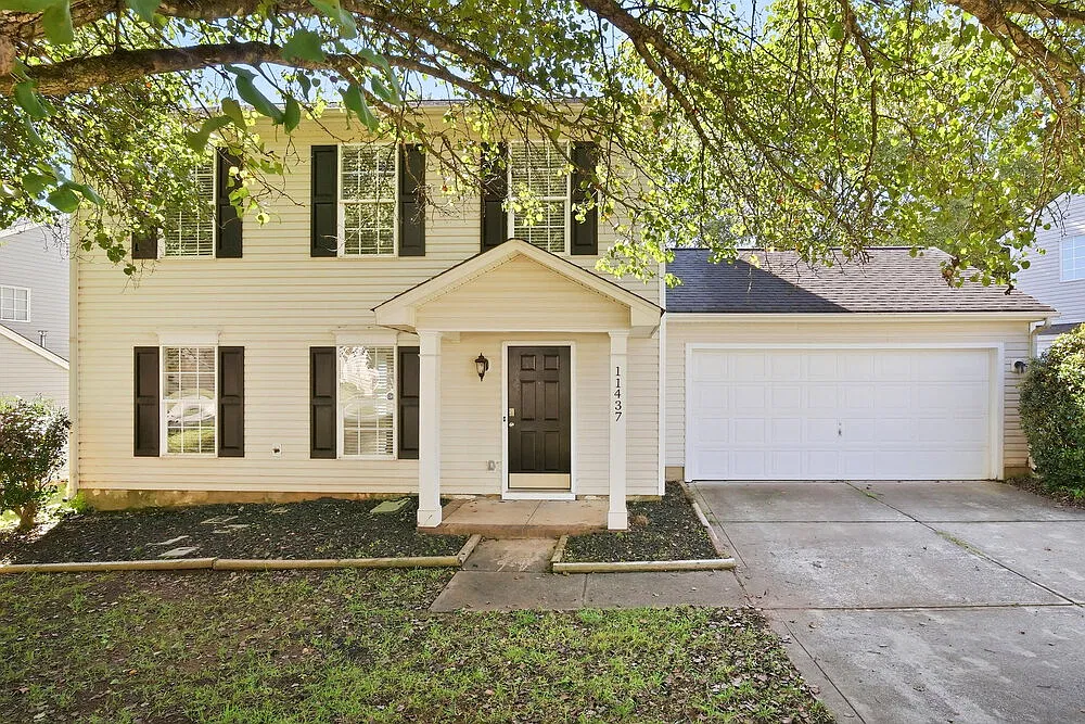 3 bed, 2.5 bath, 1568 sqft, $1,865 — Photo 1