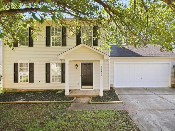 11437 Silverfield Ln, Charlotte, NC 28215