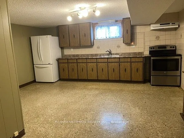 65 Exbury Rd #LOWER — Photo 27