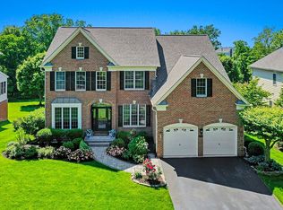 15169 Golf View Dr, Haymarket, VA 20169