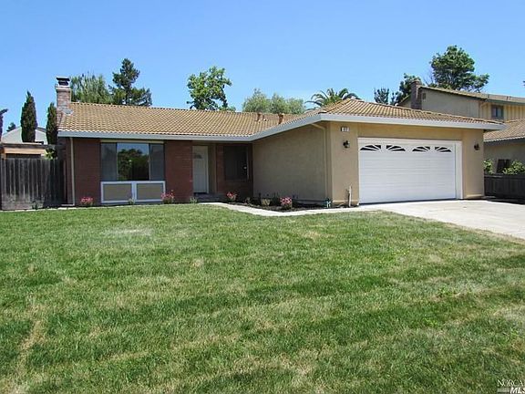 2nd image of 812 Bluegrass Dr