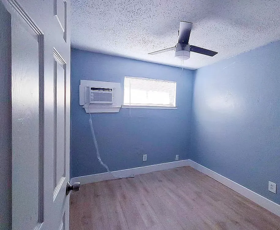2 bed, 525 sqft, $700 — Photo 2