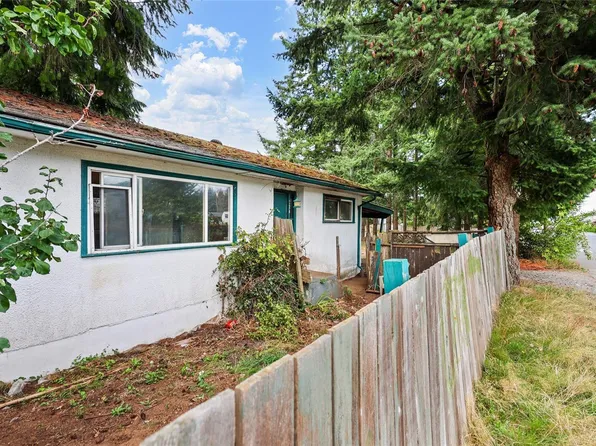 224 Westgate Rd, Campbell River, BC V9W 1R6