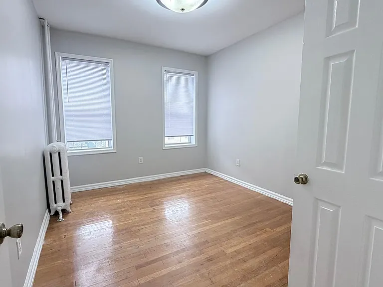 27 Kensington Ave #41E — Photo 6