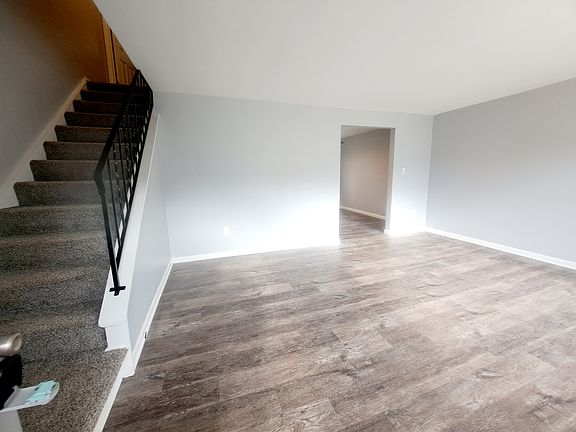 2nd image of 328 Sells Ln