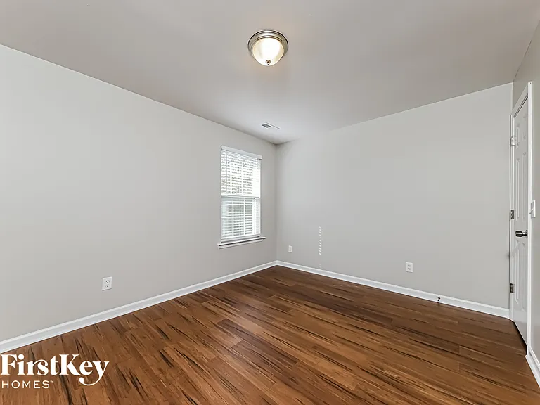 6221 Elderbush Dr — Photo 11