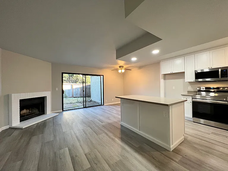 Adobe Creek Apartments — Photo 5