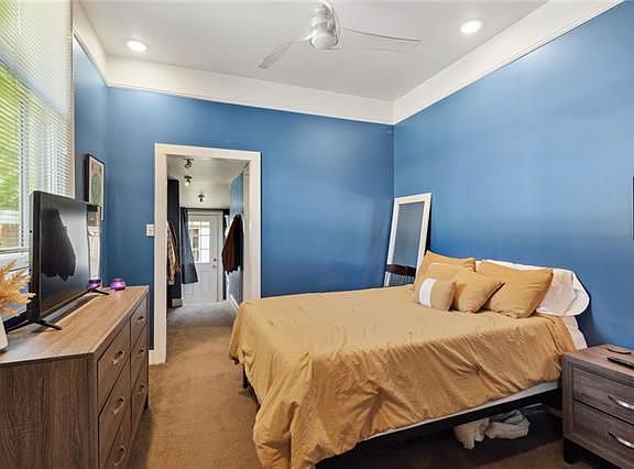 5th image of 8417 Willow St