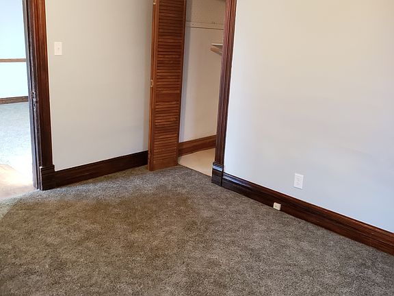 1st upstairs bedroom 