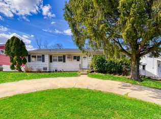 11 Villanova Rd, Parlin, NJ 08859