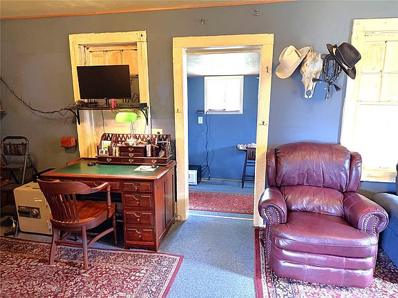 3rd image of 25865 Routt Street