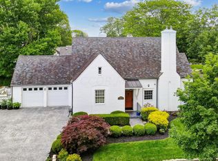 1874 Collingswood Rd, Columbus, OH 43221