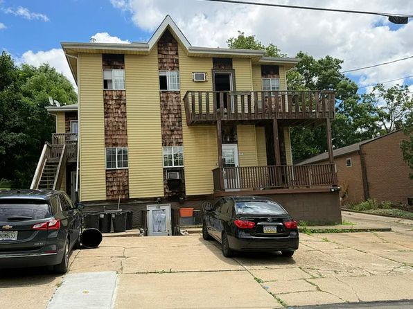 11 Station St APT 100