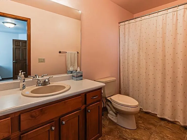 1630 Oakmont Dr — Photo 14