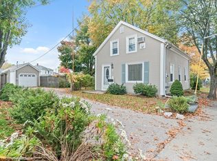 725 Benefit St, Pawtucket, RI 02861