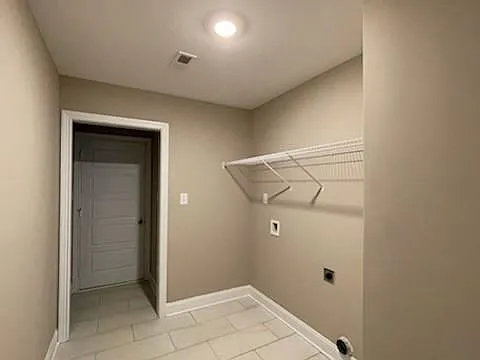 760 Lillian Grace Dr — Photo 6