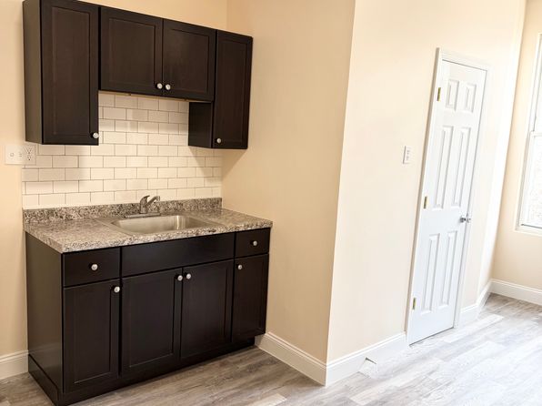 8840 85th St APT 1R