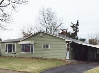 65 Old Brook Rd, Levittown, PA 19057