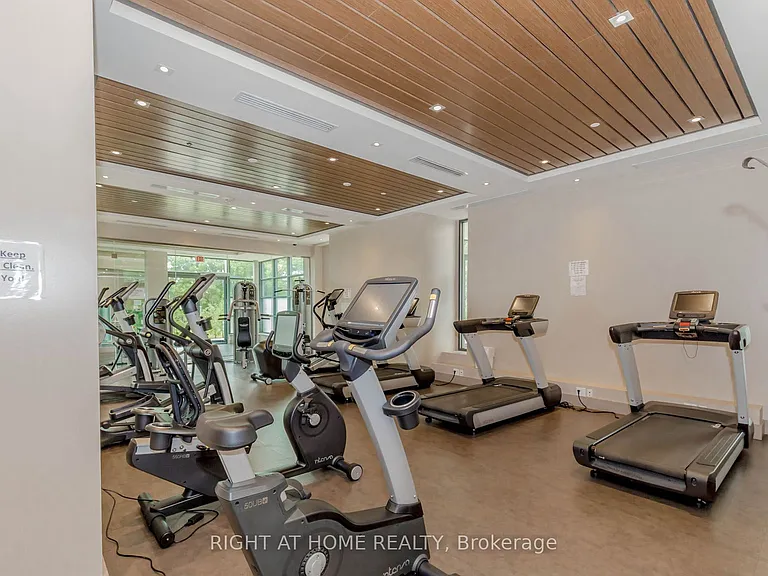 9608 Yonge St #1603 — Photo 32