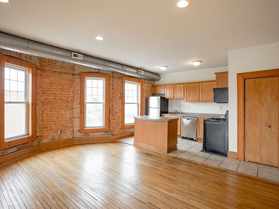 50Westminster-108