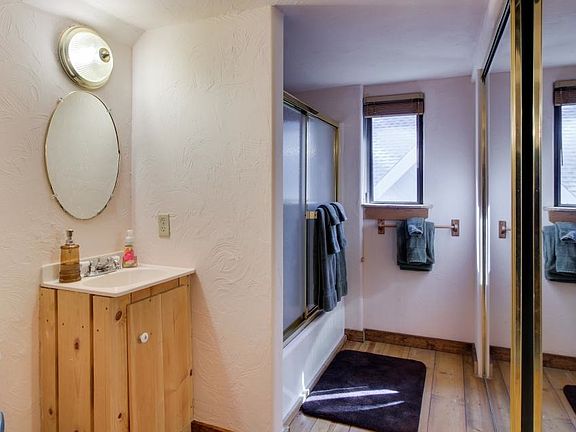 2nd image of 2684 William Ave