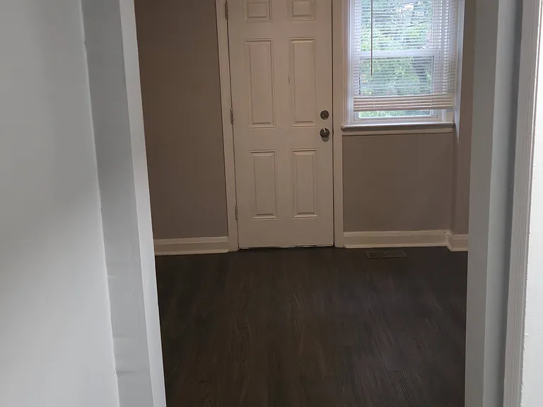3514 Pelham Ave — Photo 7