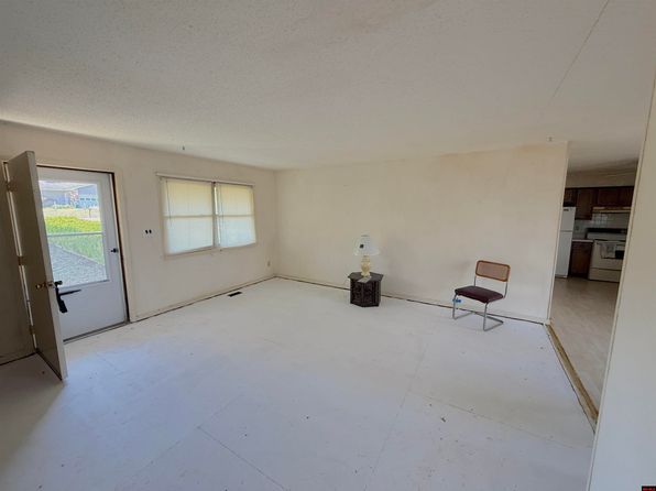 204 Robin Hood Ln, Horseshoe Bend, AR 72512