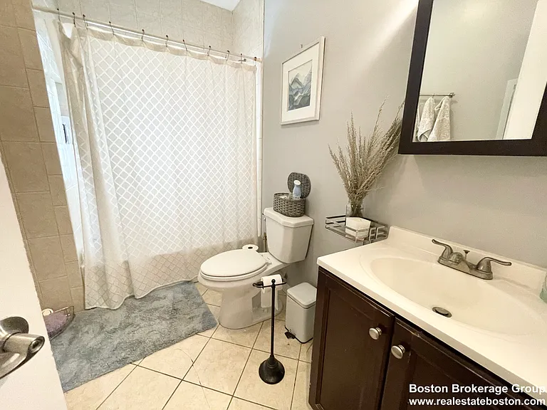 25 Sudan St #1 — Photo 7