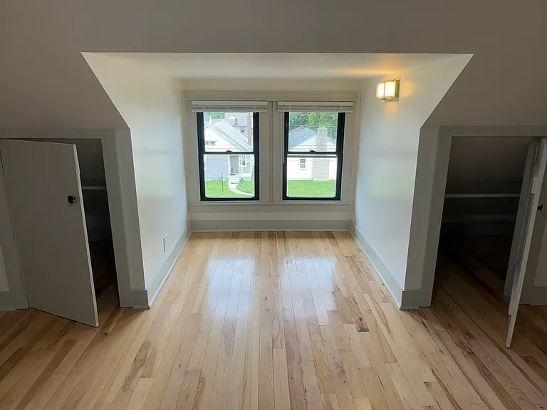 Fun & generous top floor 3rd bedroom!